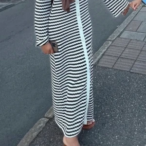 Söker denna klänning! - Söker denna klänning i storlek xs-s