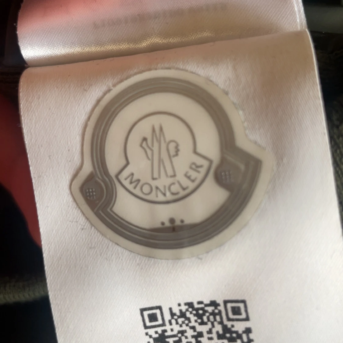 Grå Moncler pufferjacka med stickade ärmar - 3