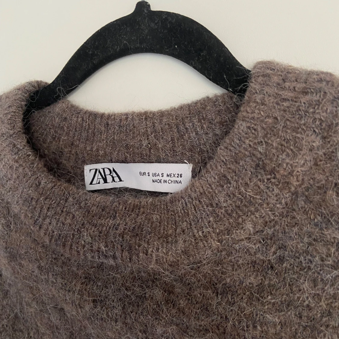 Brun stickad tröja från Zara - 1