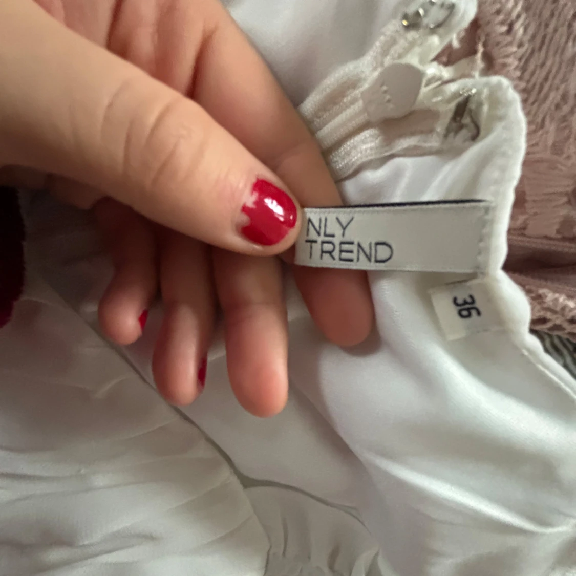 Vit klänning från Only Trend - 1