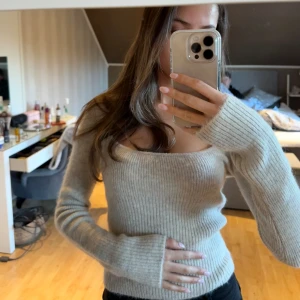 Square neck knit top - Jätte snygg stickad tröja från Gina! Aldrig använd(lappen kvar), den är i toppen skick!!❤️