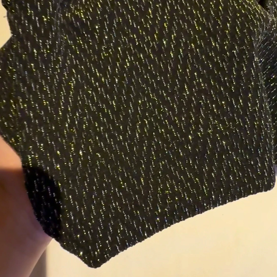 Svart glittrigt linne - 3