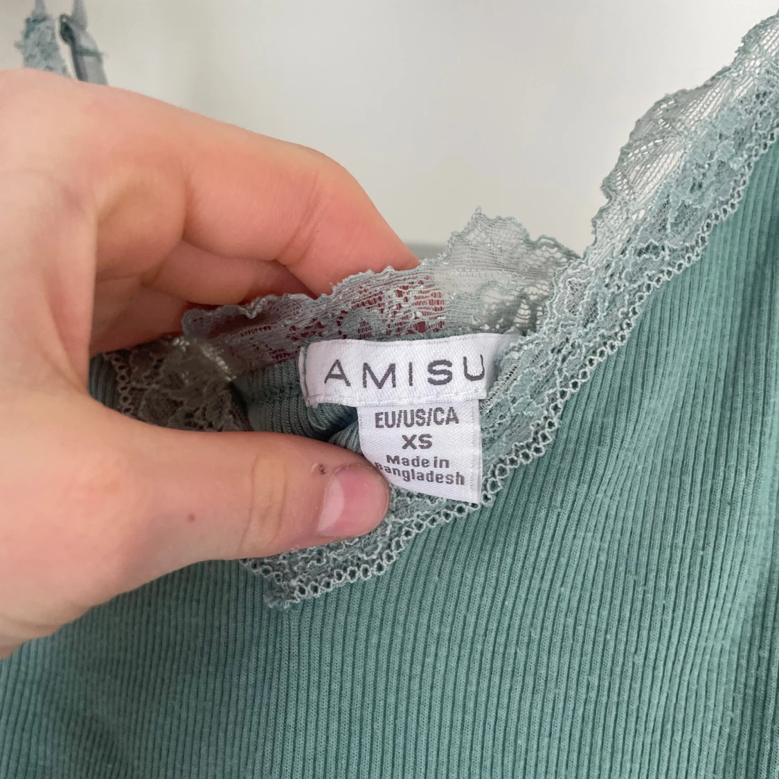 Grön jättefin ribbad linnetopp från Amisu 💓 - 1