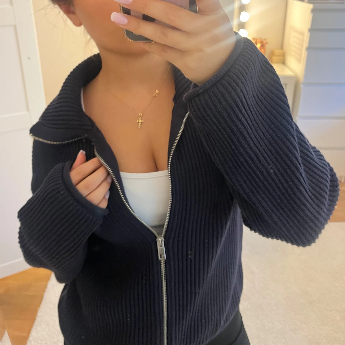 Mörkblå ribbad kofta med dragkedja - 1