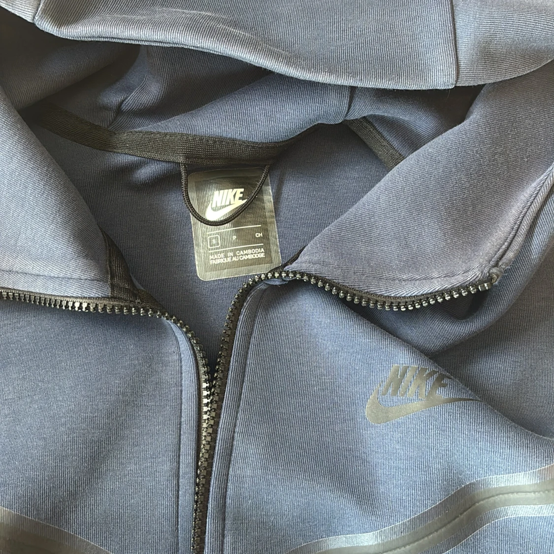 Mörkblå Nike tech  hoodie Nike - 1