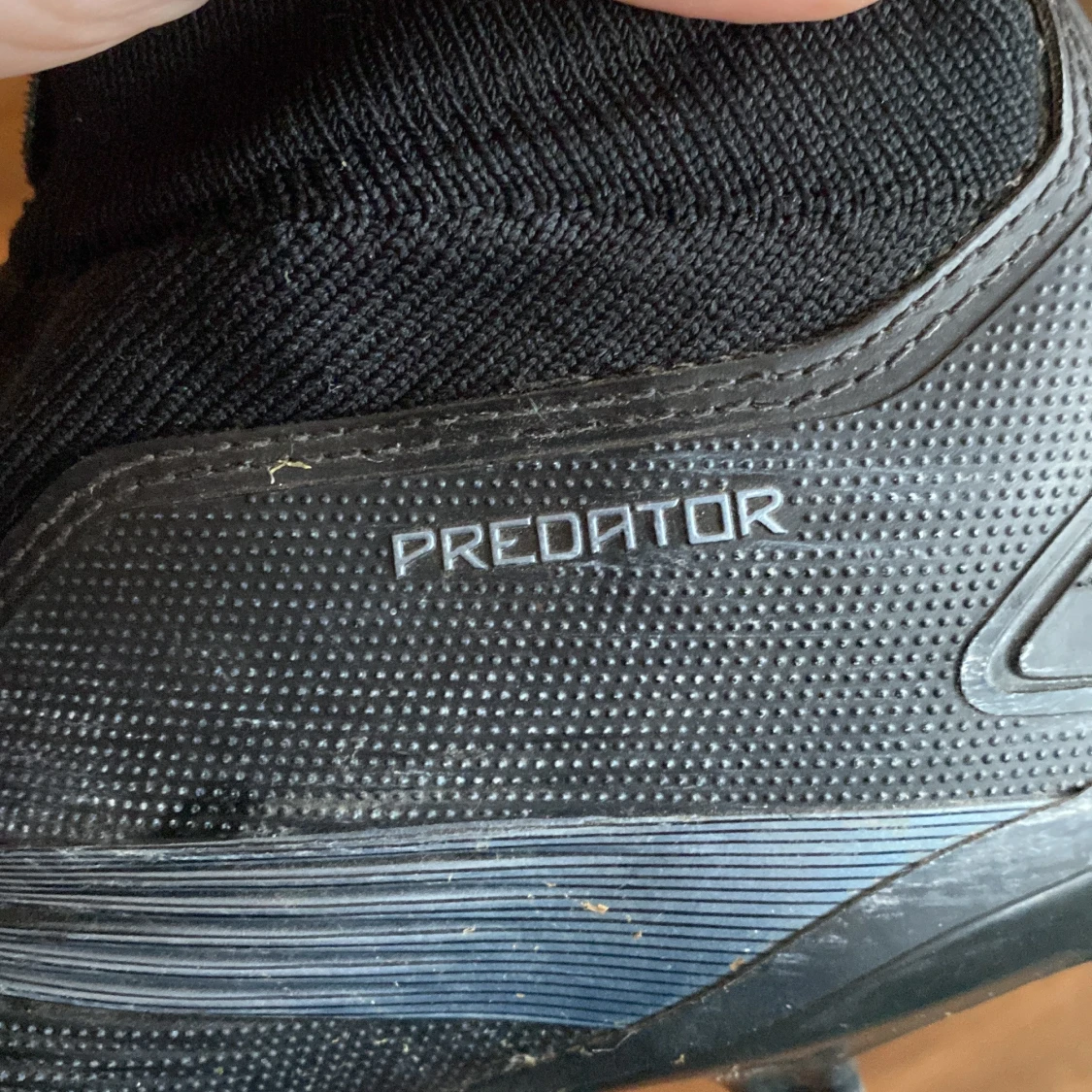 Svarta Adidas Predator fotbollsskor - 2