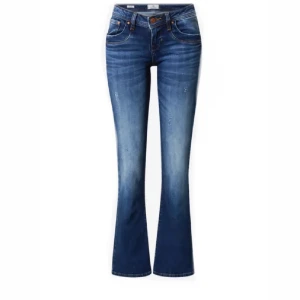 Ltb jeans - Säljer mina LTB jeans då de tyvärr blivit för korta. Tryck gärna på köp nu! 