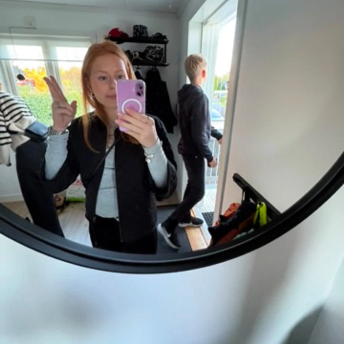 Svart quiltad jacka med dragkedja - 1