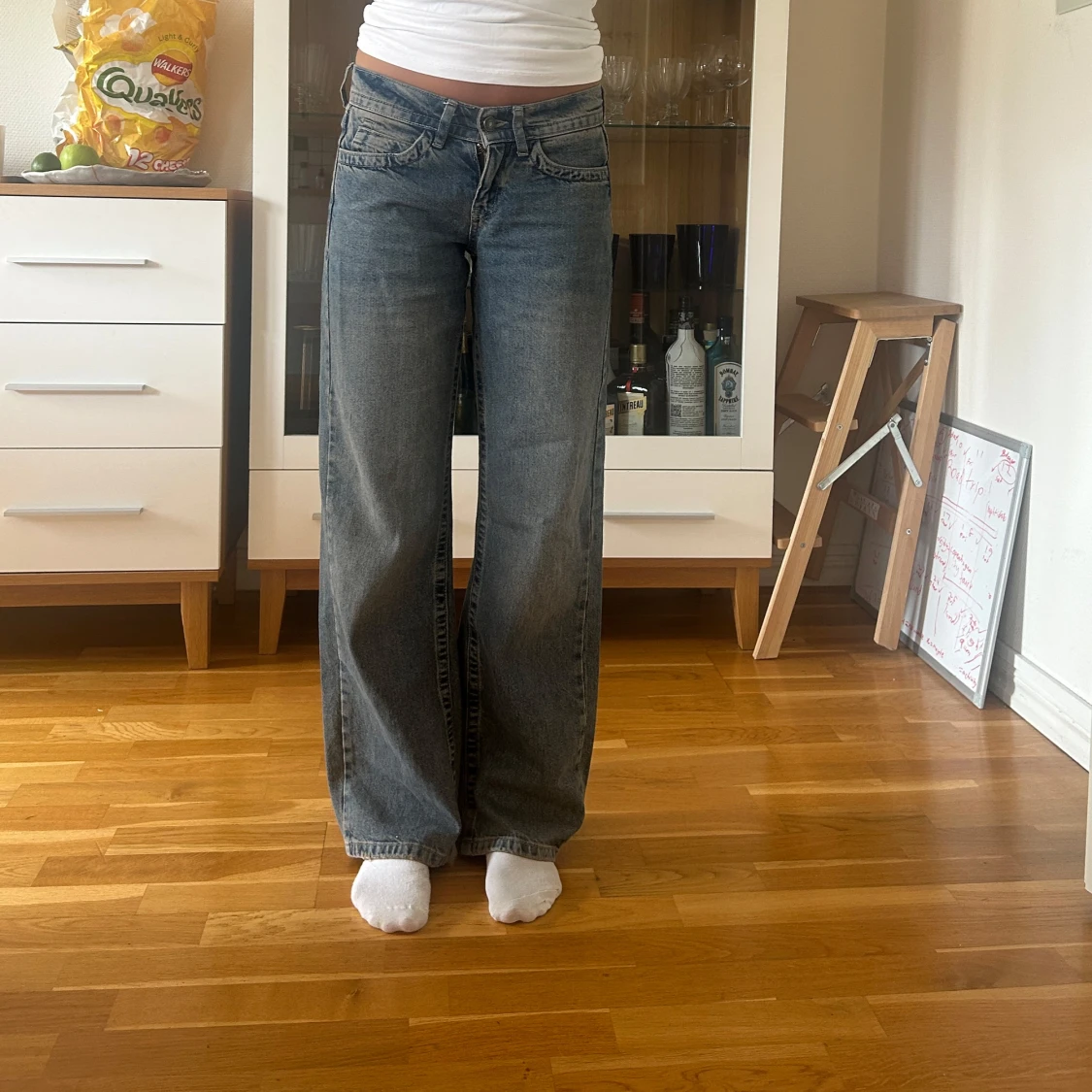 Subdued Blåa wide jeans med låg midja