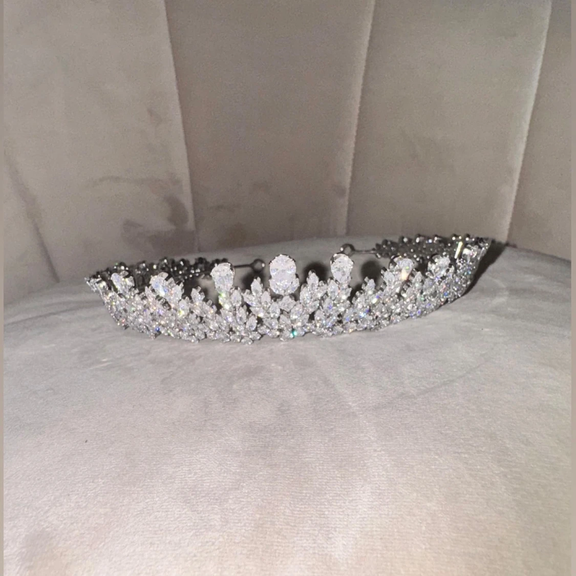 Håraccessoarer och tiaror för bara 350 kr - 3