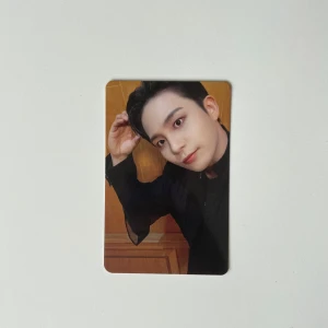 Jongho spin off from the witness Makestar photocard - Officiell och i fint skick. Ligger även ute på Vinted och Tradera (mollygyori där). Om man vill betala med swish skickar jag med postnord och det blir 22kr frakt (ej spårbar), annars går det bra att köpa med köp nu☺️
