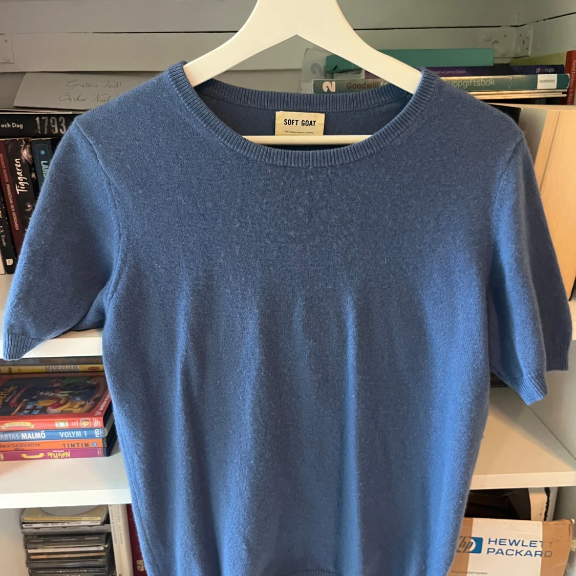 Blå kashmirtröja från Soft Goat