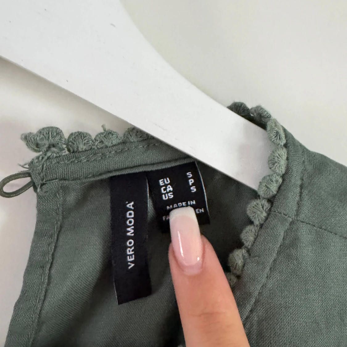 Grön blus från Vero Moda, strl S - 2