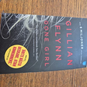 GONE GIRL  - Gone girl av Gillian Flynn, bra skick. 