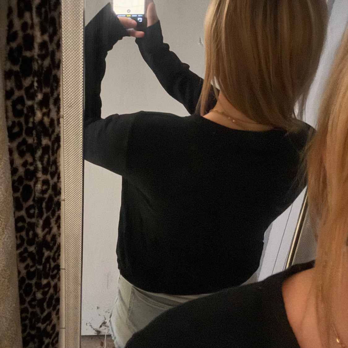 Svart cardigan jacka med knappar - 2