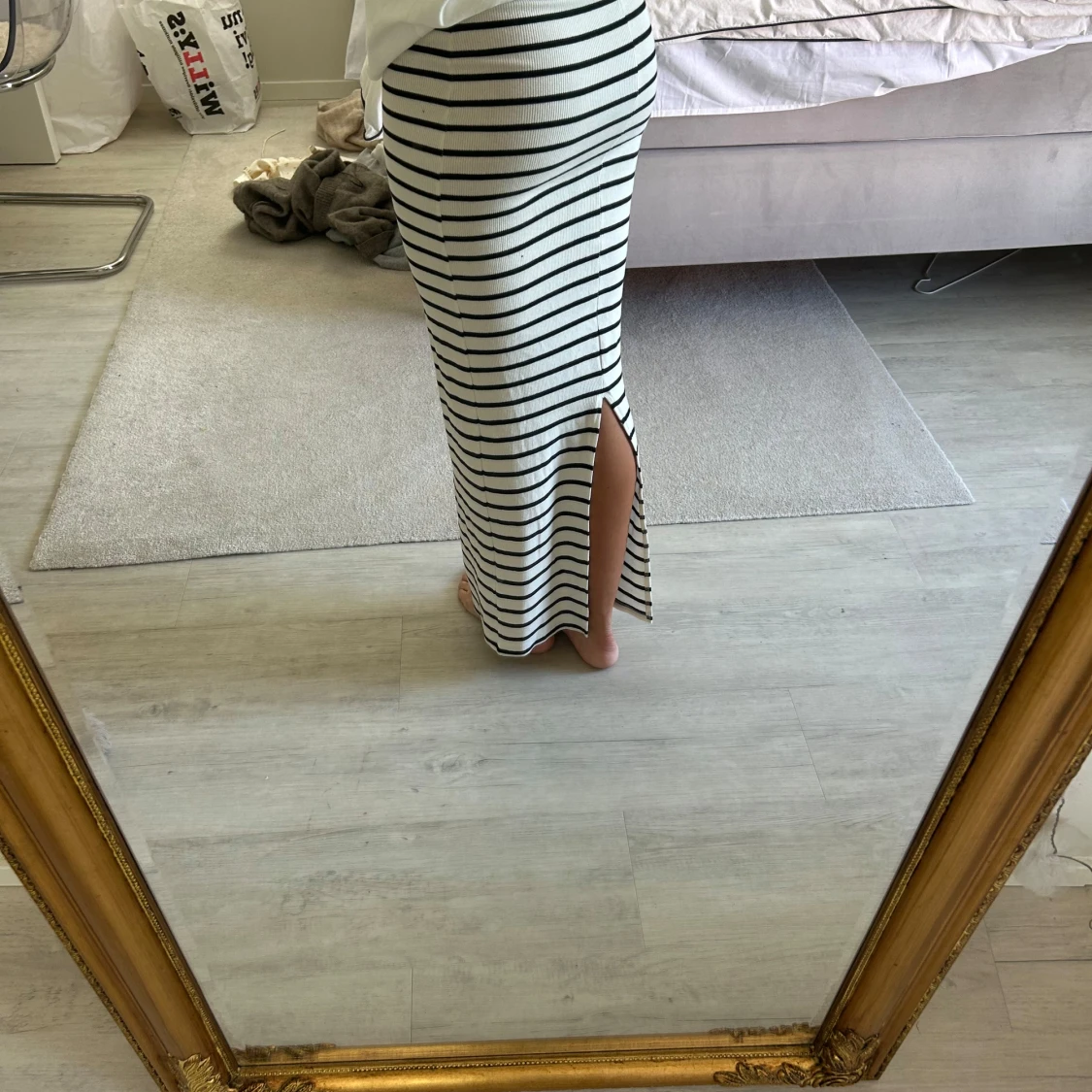 Randig långkjol med slits - 1