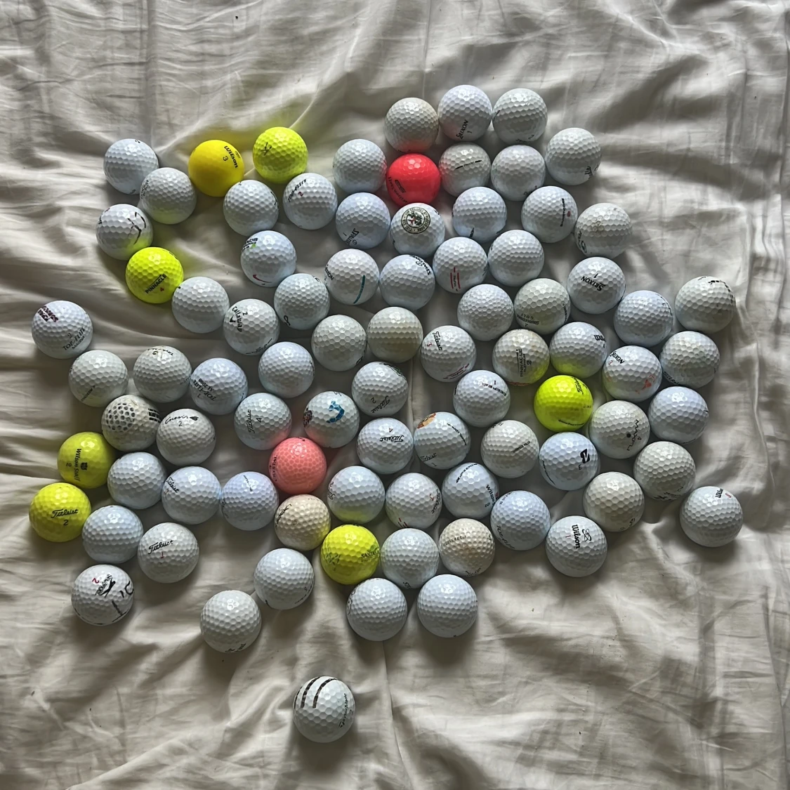 Golfbollar bland paket 4kr styck 