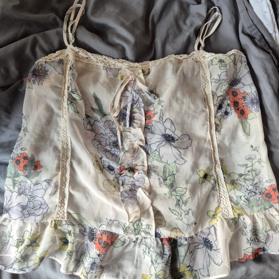 Blommig linnetopp från Miss Selfridge - 1