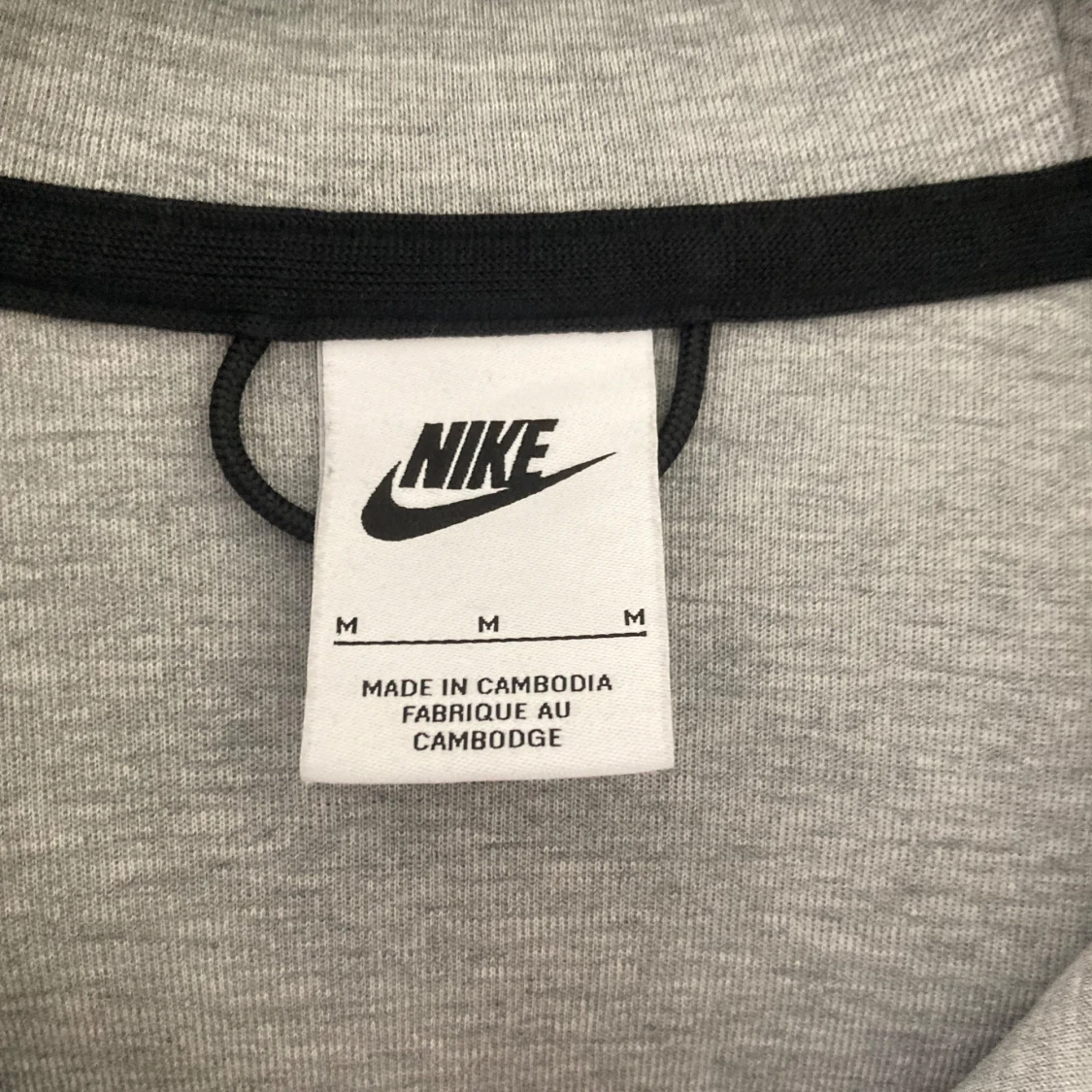 Grå Nike tecch flecce - 1