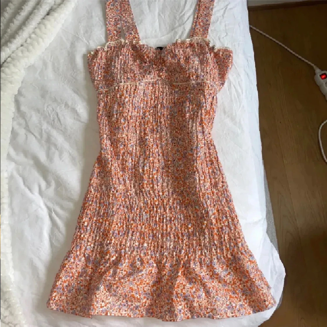 Blommig klänning Zara - 1