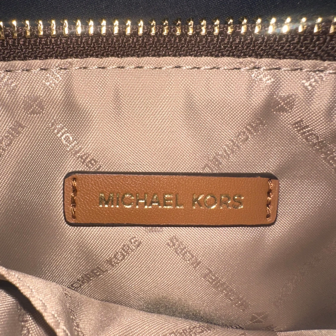 Michael Kors (MK) pouchette väska  - 4
