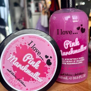 Pink Marshmallow body butter & showercream! - Pink Marshmallow body butter 200 ml & showercream 500 ml från I love… nytt och oanvänt.
