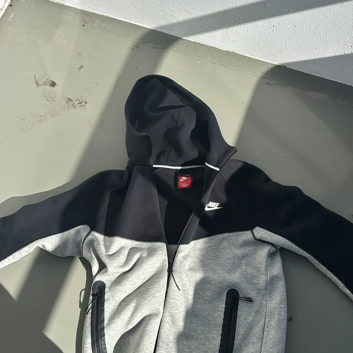 Nike hoodiejacka svart/grå med dragkedja - 2