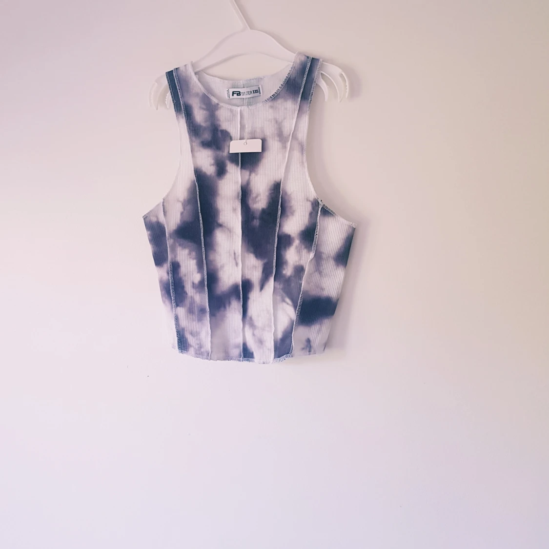 Tie-dye croppad linnetopp FB Sister - 1