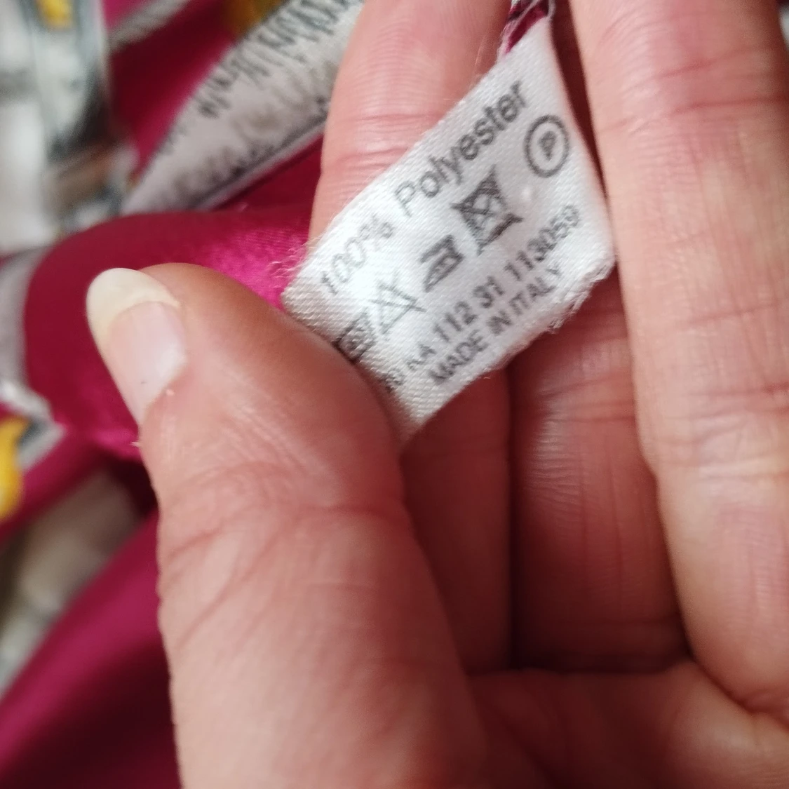 Silky scarf med ridinspirerat mönster - 3