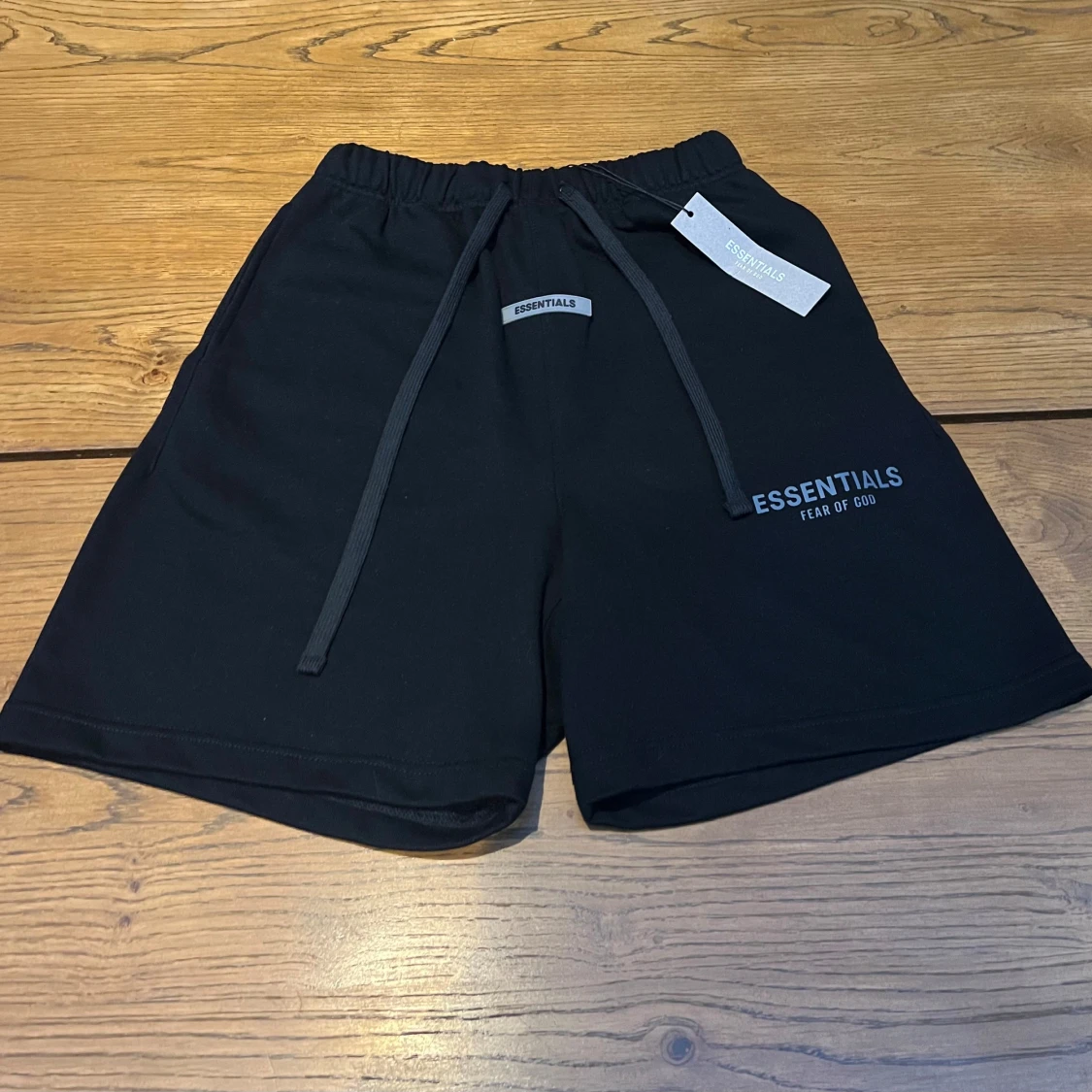 Svarta shorts Essentials Fear of God