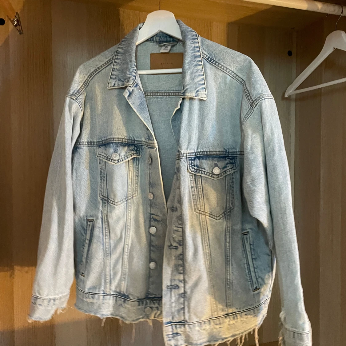  ljusblå jeansjacka  - 1