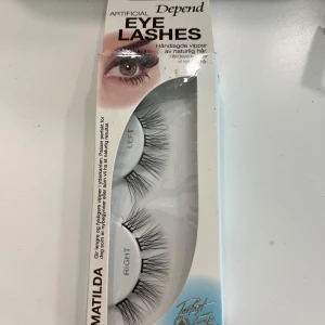 Depend lösögonfransar Matilda - Lösögonfransar från Depend i modellen Matilda. Oöppnad!! Dom är otroligt bra har bara blivit att jag använder mascara istället. 