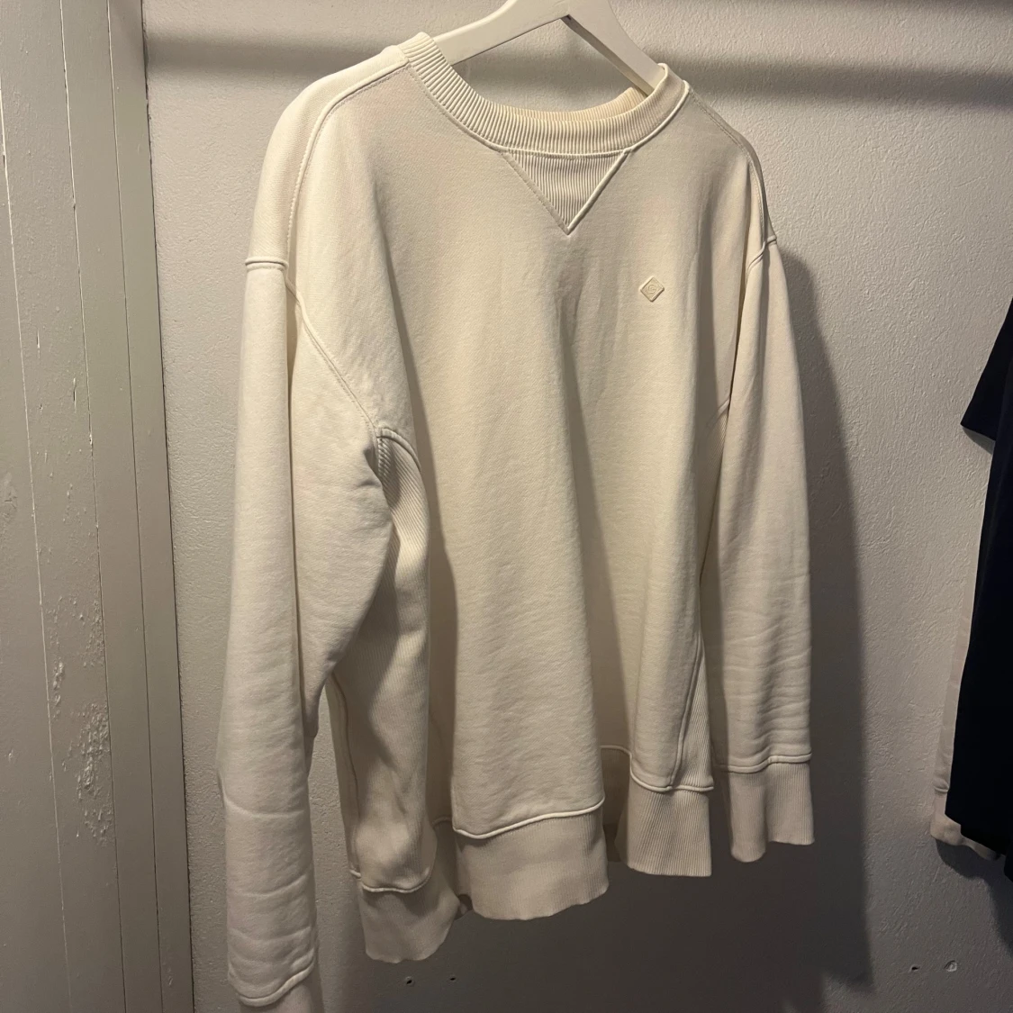 Vit sweatshirt från GANT, relaxed fit