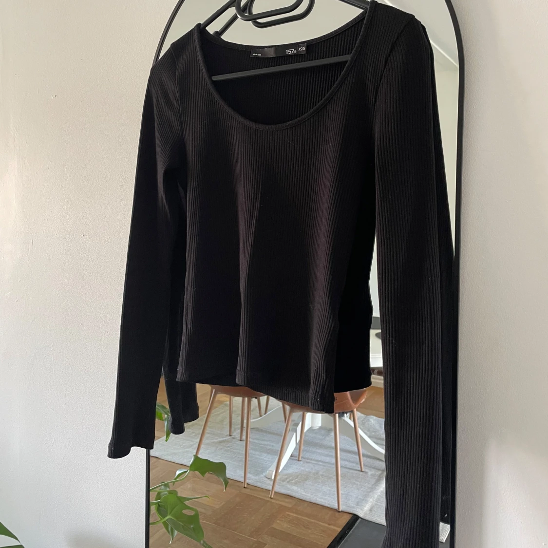Svart långärmad topp - 3