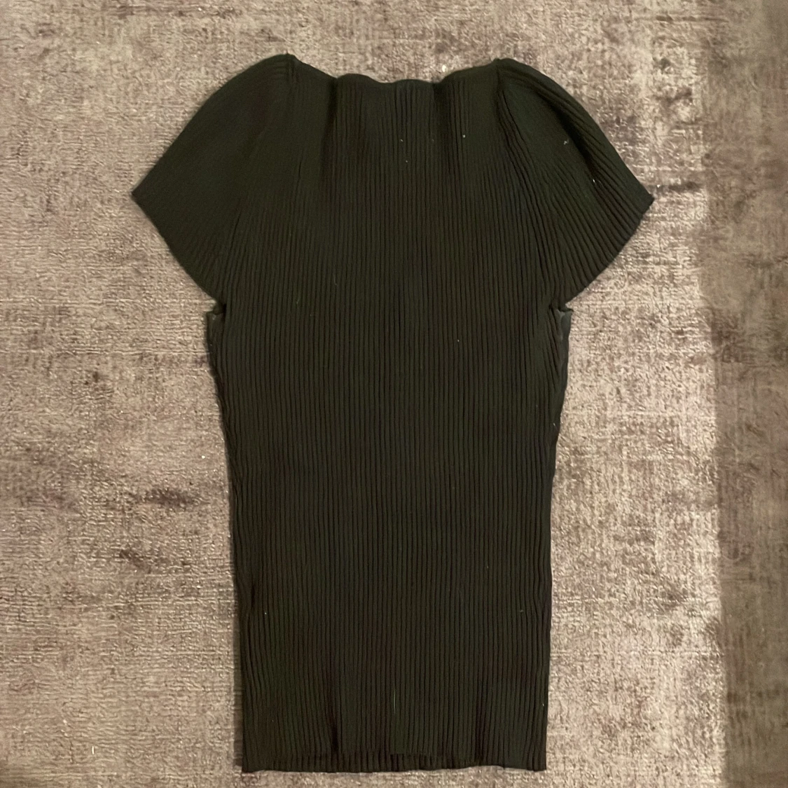 Svart ribbad topp från H&M - 2