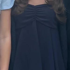 Blå söt topp - Söt bandeau topp från Missäy! Använd en gång! Storlek: xs/s💙