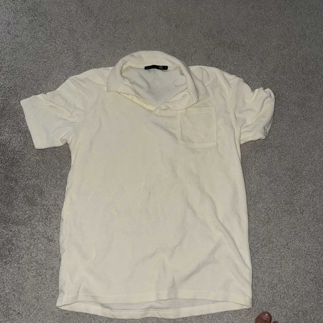 Vit pikétröja från 157, storlek S