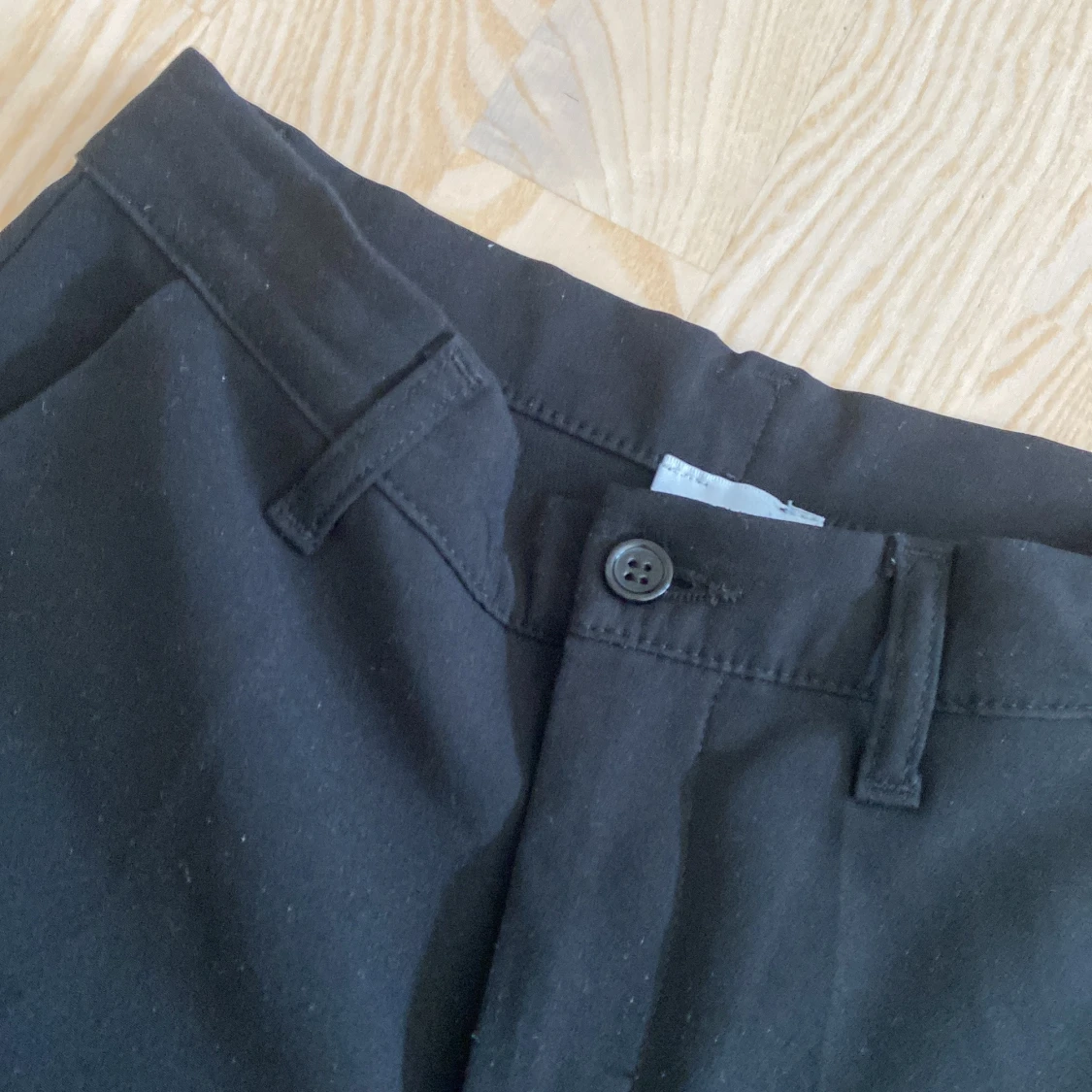 Svarta kostymbyxor från Grunt - 1