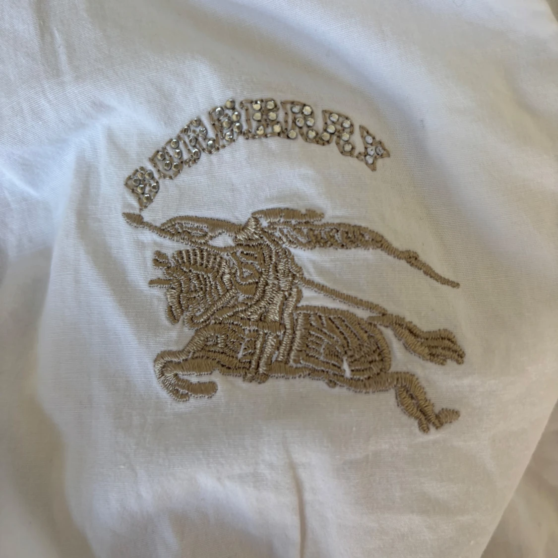 Vit Burberry skjorta med brodyr - 4