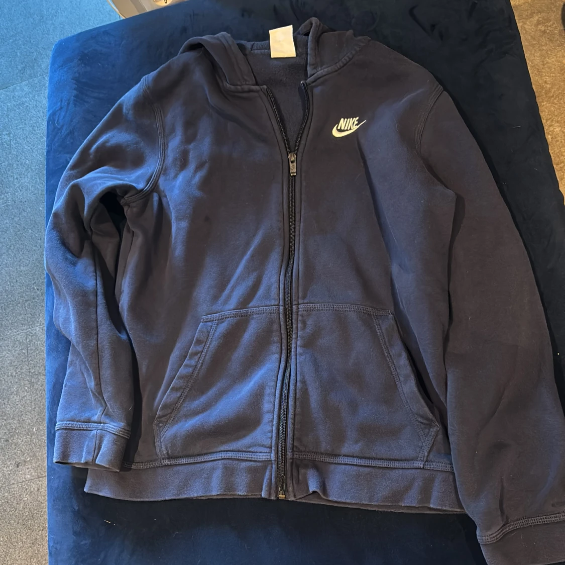 Mörkblå hoodiejacka från Nike XL