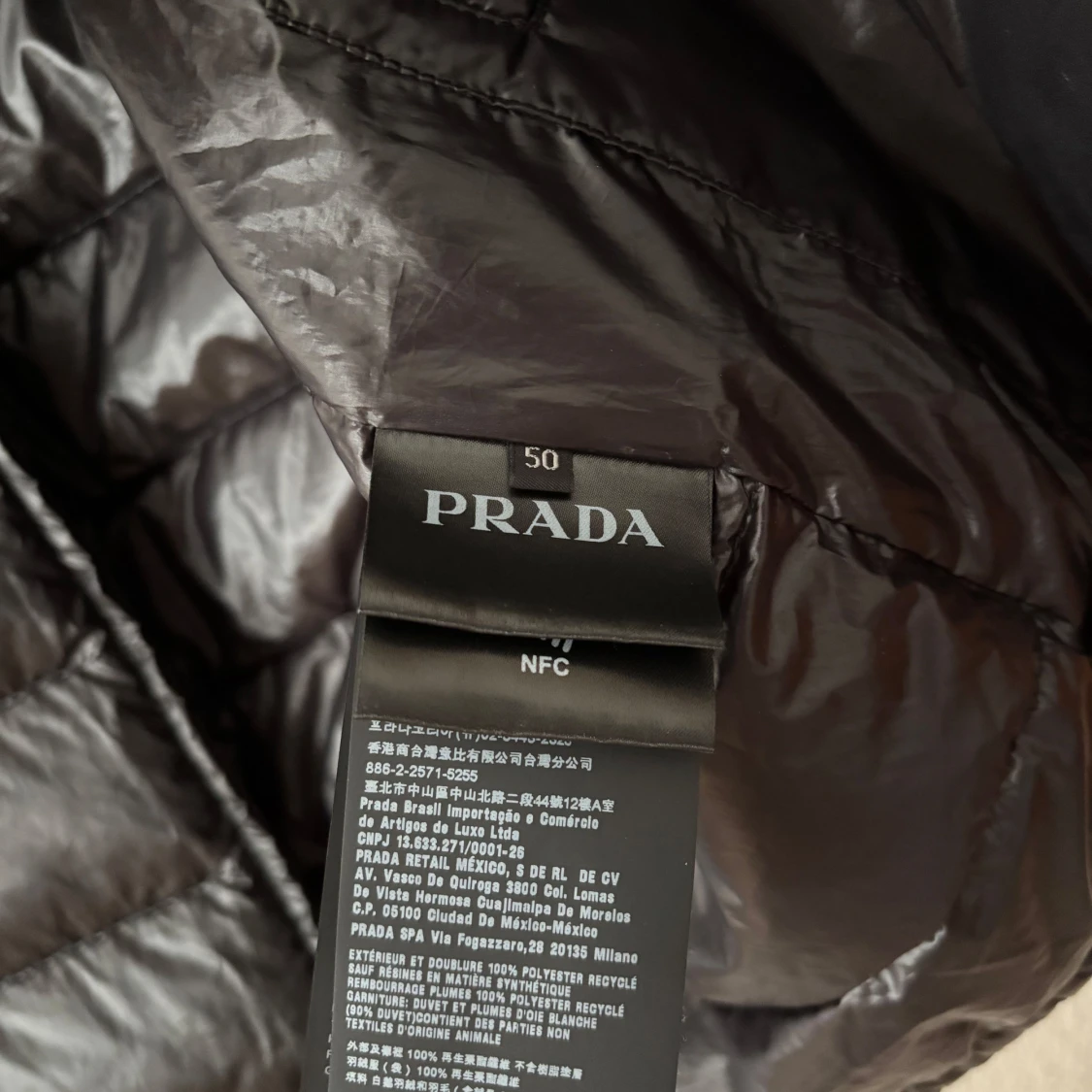 Prada väst  - 4
