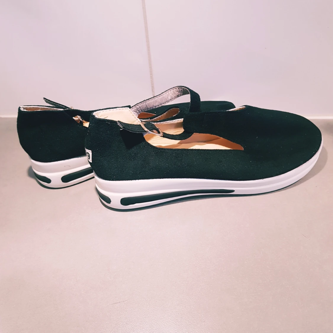 Svarta ballerinaskor med spänne, Fashion strl 39 - 2