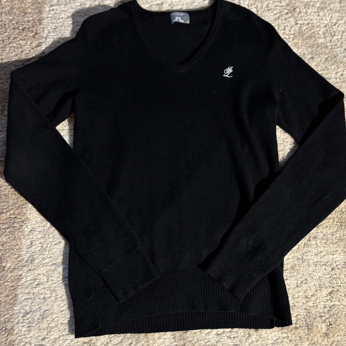 Svart stickad tröja från J.Lindeberg - 1