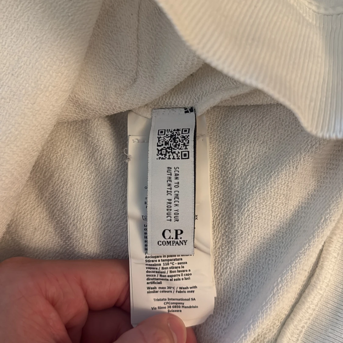 Vit hoodie från C.P. Company - 3