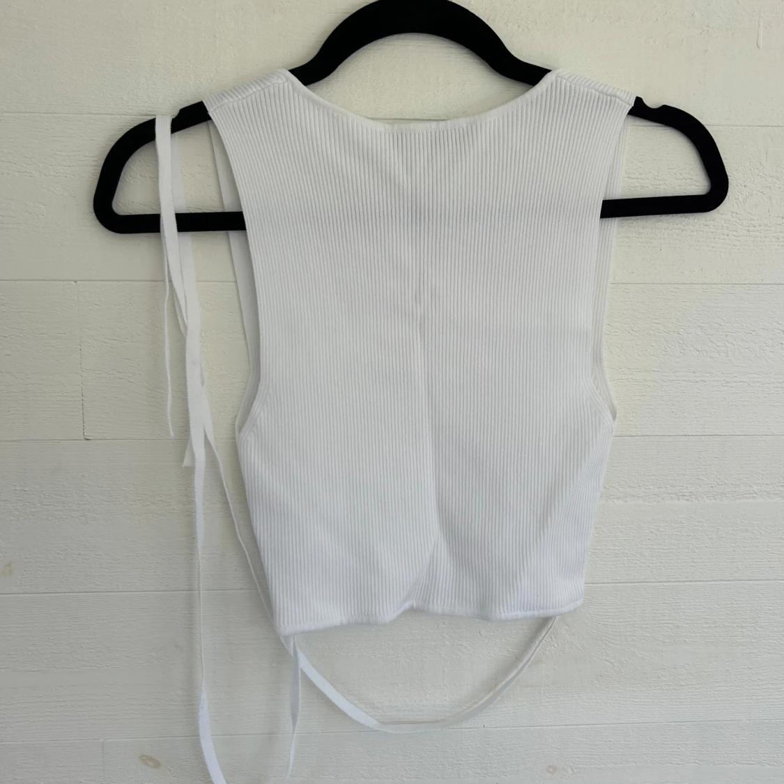 Vit ribbad croppad topp från Zara - 1
