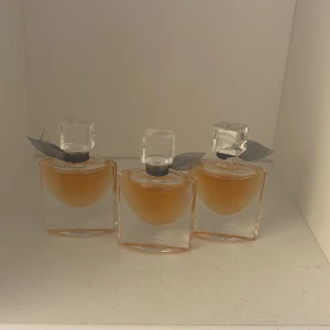 La Vie Est Belle parfym från Lancôme - Fraktas endast med PostNord! 5ml styck dvs 15ml.