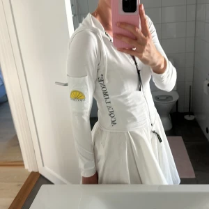 Acqua Limone - Supersöt vit liten jacka från Acqua Limone. 
