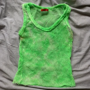 Ravetopp  - Neongrön nättopp perfekt för rave o klubb. Aldrig använd men köpt second hand  👽 