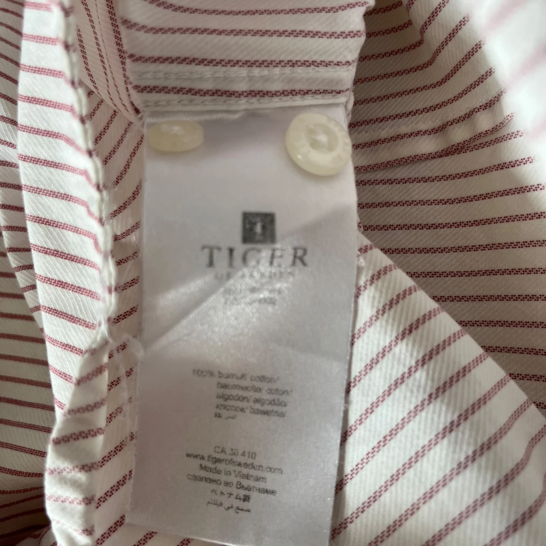 Randig skjorta från Tiger of Sweden - 2