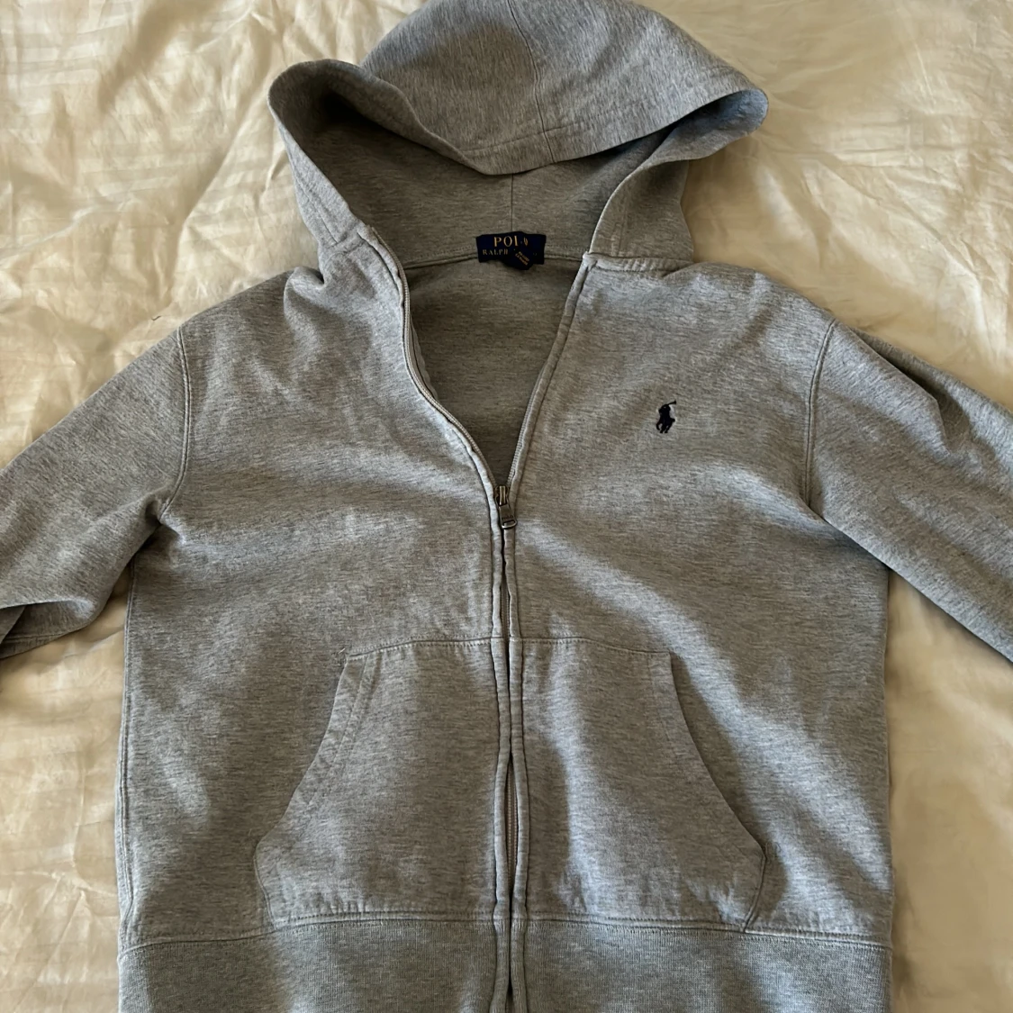 Grå hoodie från Polo Ralph Lauren